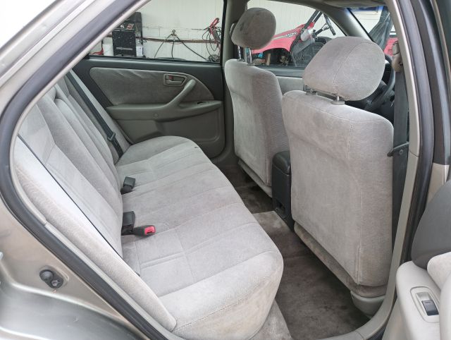 97 CAMRY LE (14).jpg